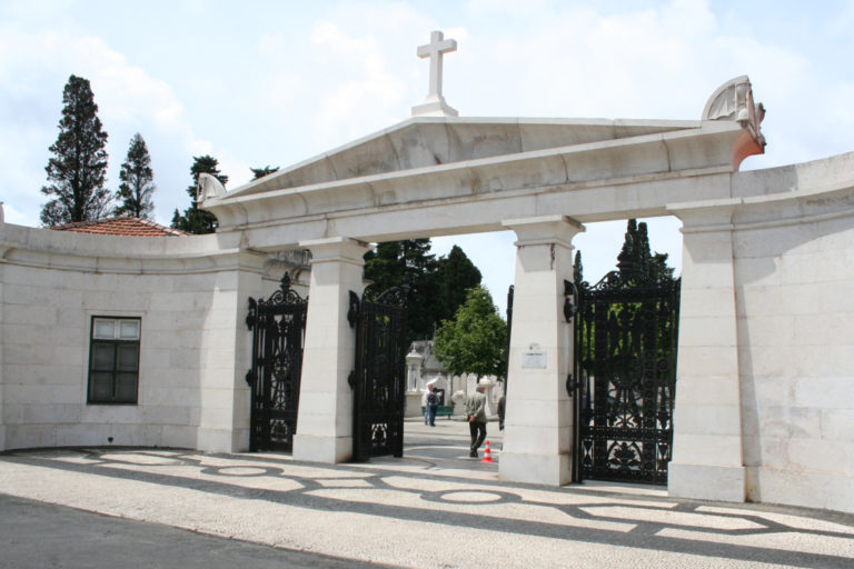 Friedhof der Freuden